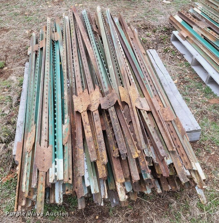 image for item MI9976 Livestock equipment