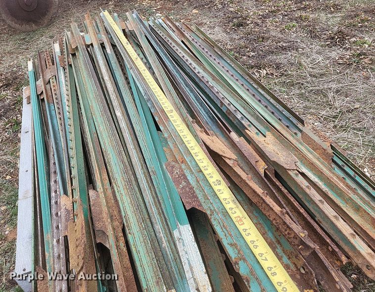 image for item MI9976 Livestock equipment