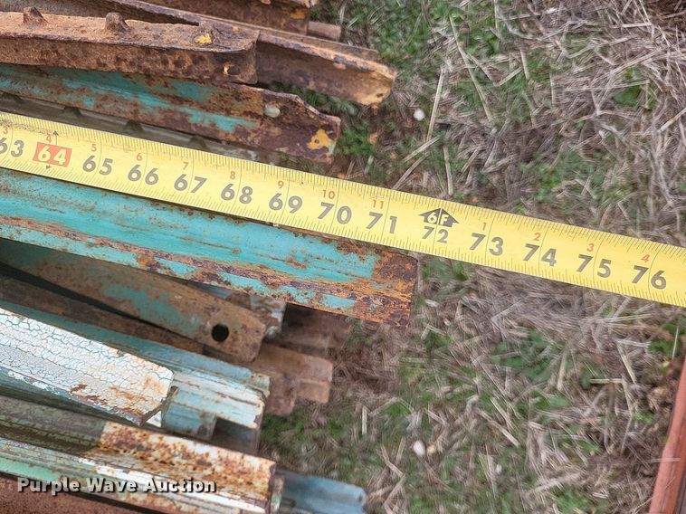 image for item MI9976 Livestock equipment