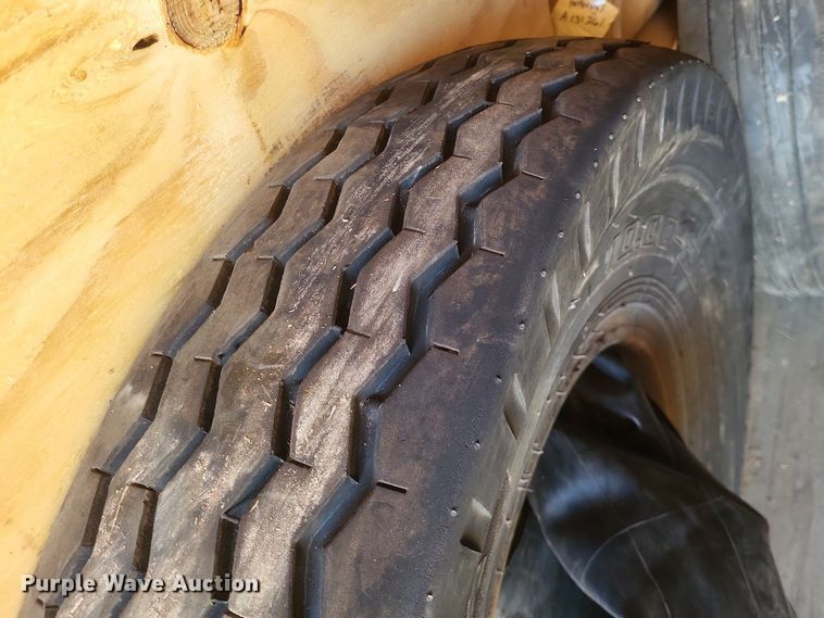 image for item MI9978 Tires