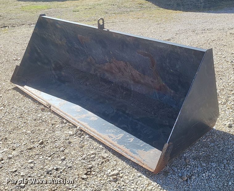 image for item MI9979 8' W bucket