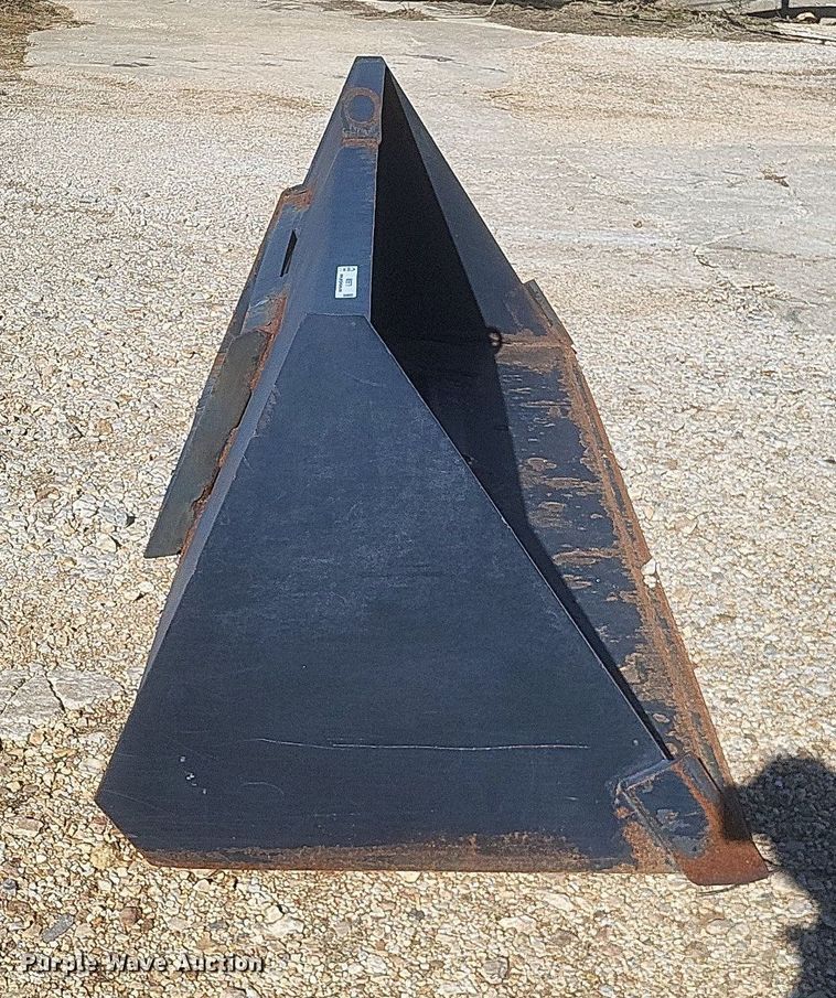 image for item MI9979 8' W bucket