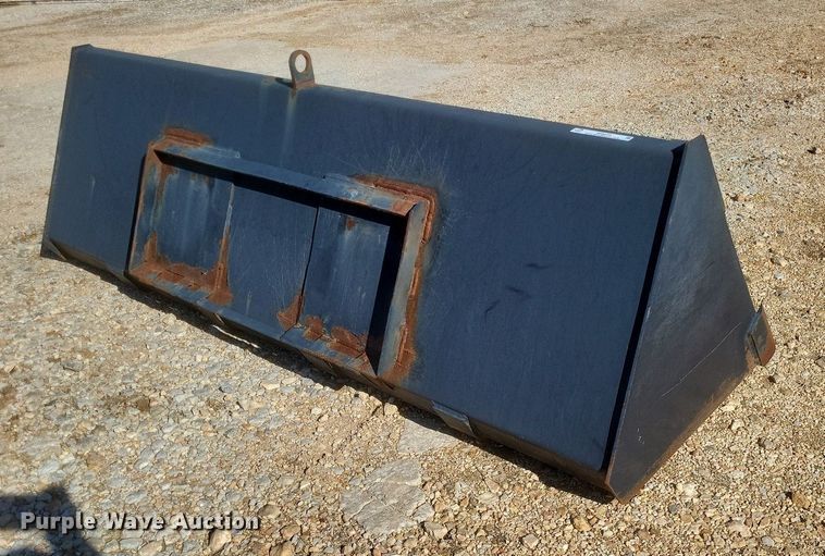 image for item MI9979 8' W bucket