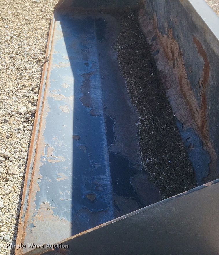 image for item MI9979 8' W bucket