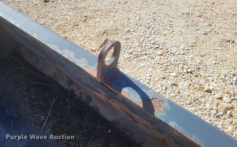 image for item MI9979 8' W bucket