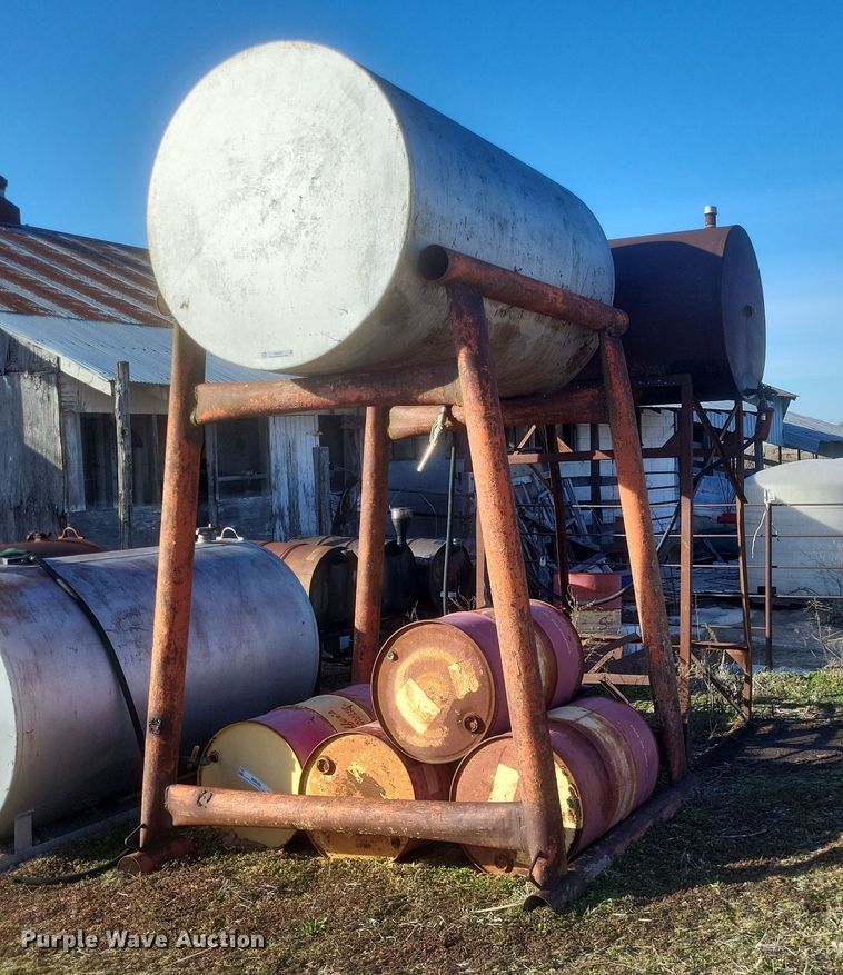 image for item MI9984 Fuel tanks