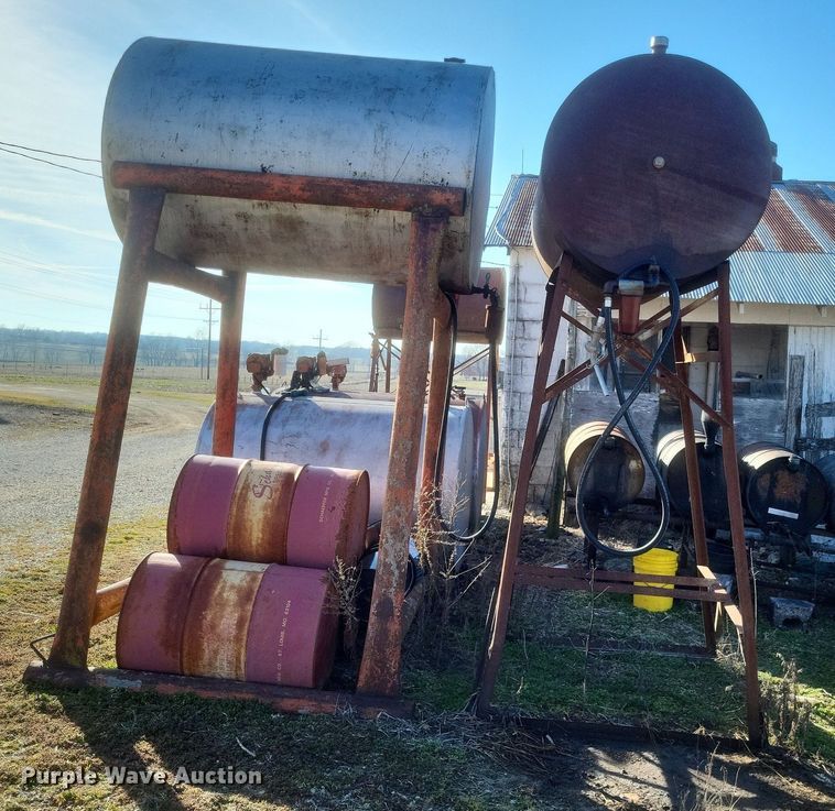 image for item MI9984 Fuel tanks