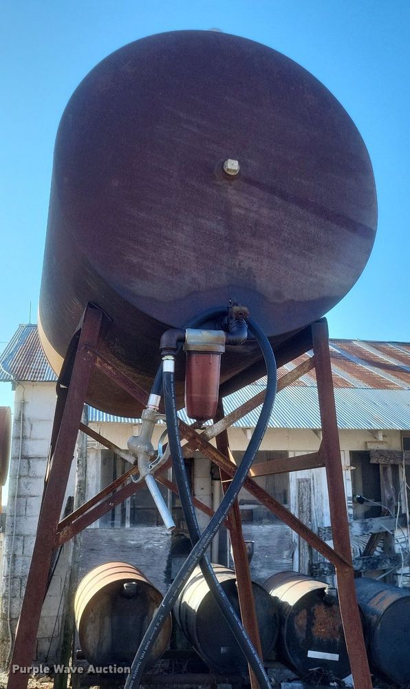 image for item MI9984 Fuel tanks