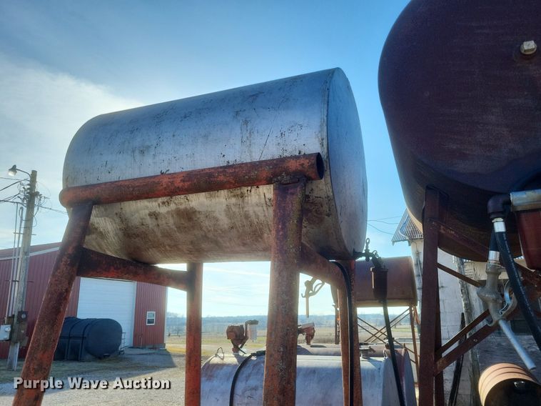 image for item MI9984 Fuel tanks