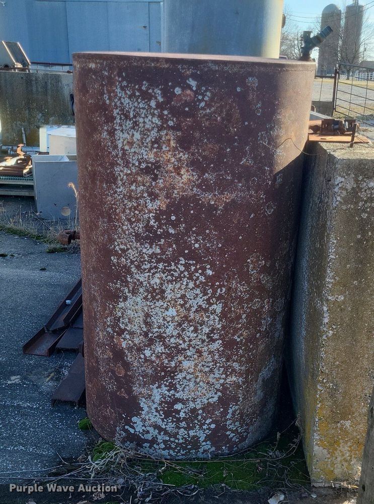 image for item MI9984 Fuel tanks