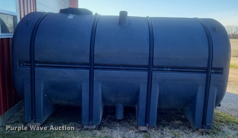 image for item MI9985 Poly tank