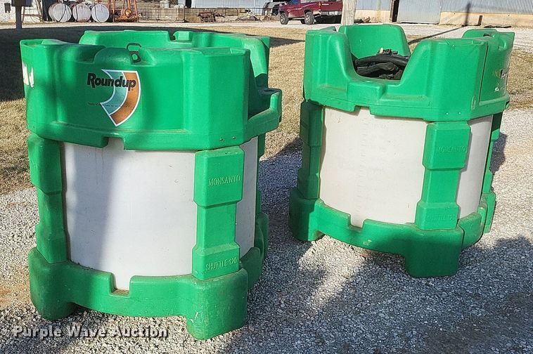 image for item MI9986 (2) poly shuttle tanks