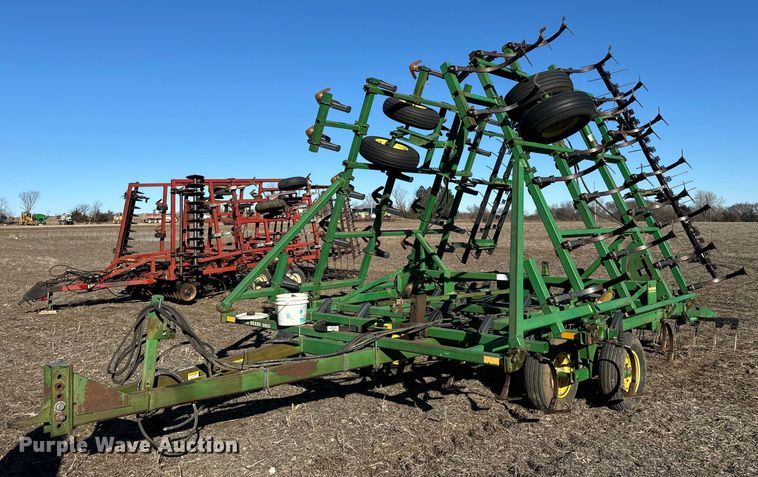 image for item NF9388 John Deere field cultivator