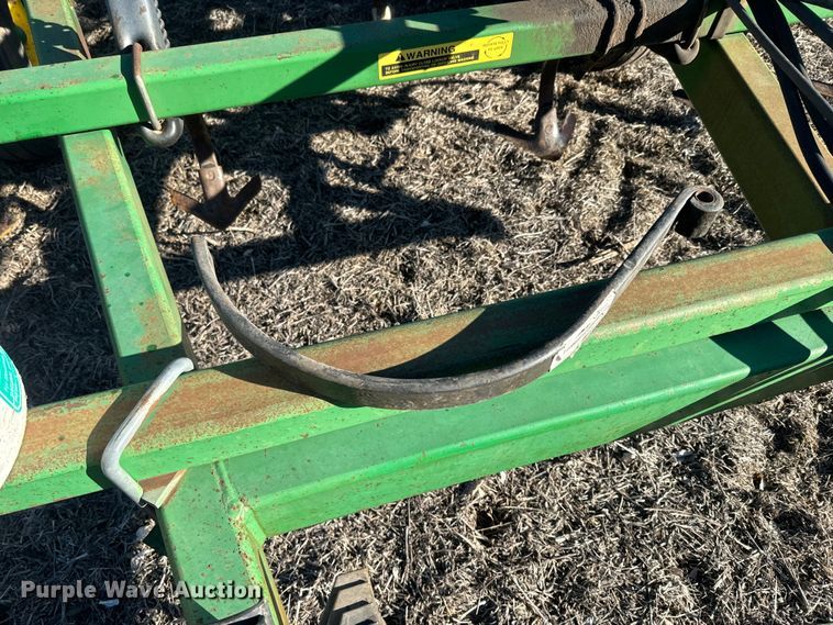 image for item NF9388 John Deere field cultivator