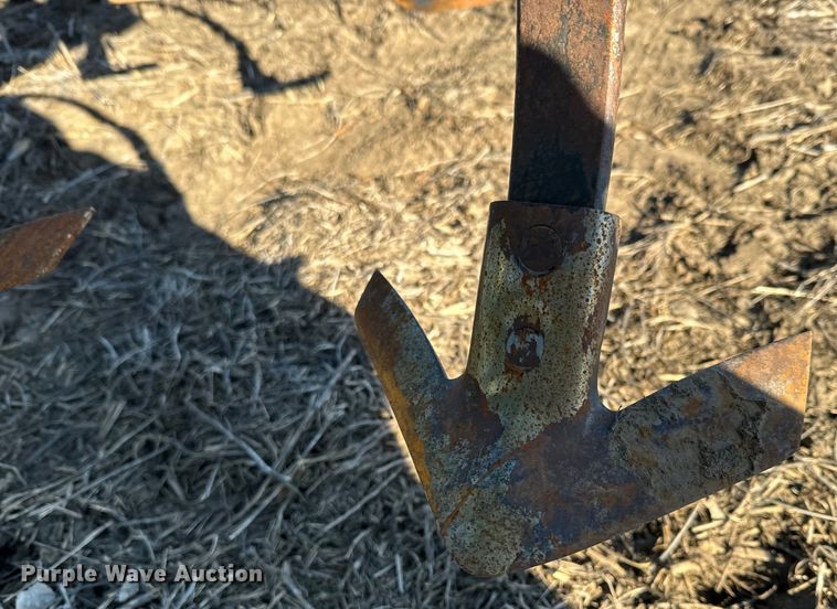 image for item NF9388 John Deere field cultivator