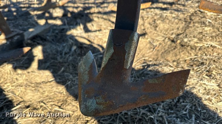 image for item NF9388 John Deere field cultivator