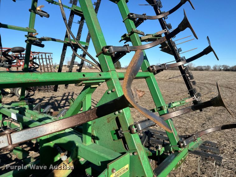 image for item NF9388 John Deere field cultivator