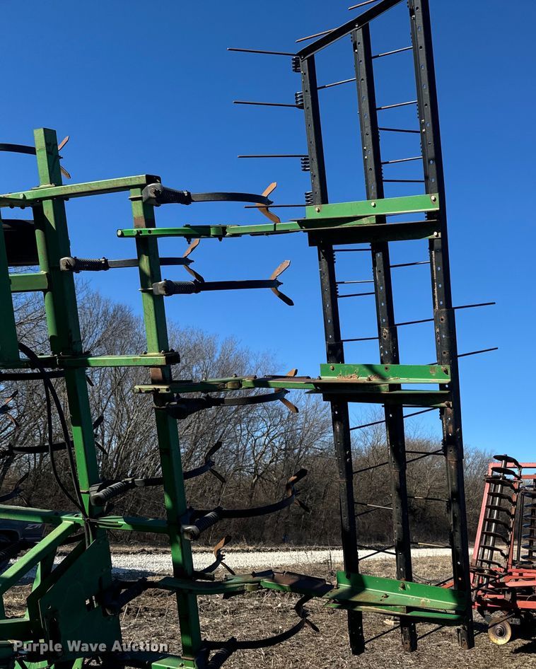 image for item NF9388 John Deere field cultivator