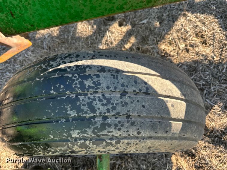 image for item NF9388 John Deere field cultivator