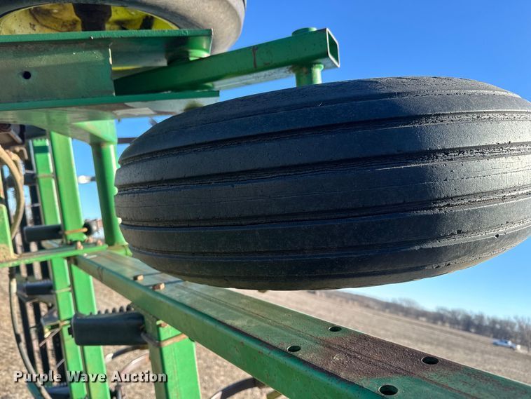 image for item NF9388 John Deere field cultivator