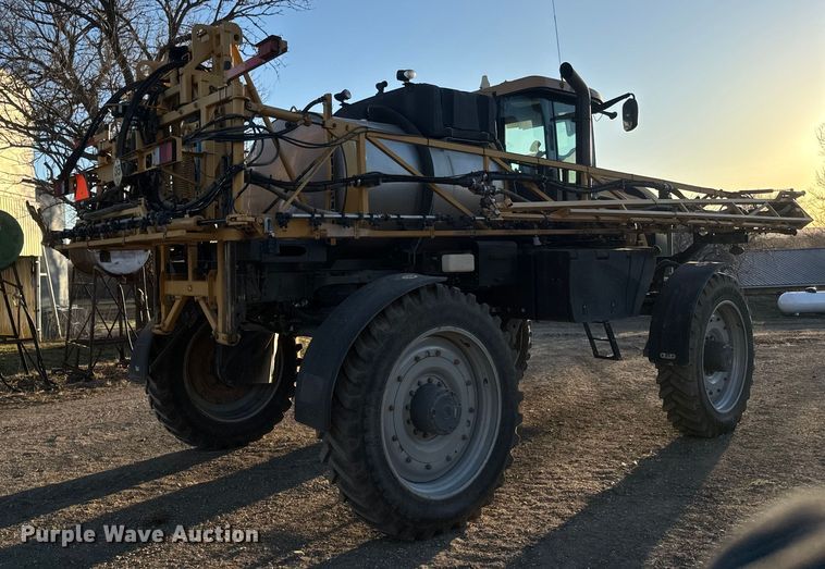 image for item NF9422 2012 Rogator RG1100 sprayer