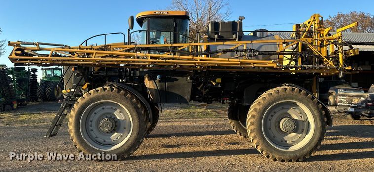 image for item NF9422 2012 Rogator RG1100 sprayer