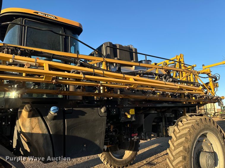 image for item NF9422 2012 Rogator RG1100 sprayer