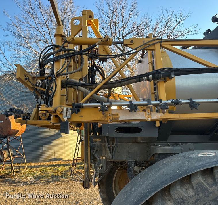 image for item NF9422 2012 Rogator RG1100 sprayer
