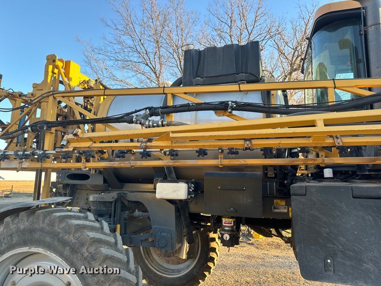 image for item NF9422 2012 Rogator RG1100 sprayer