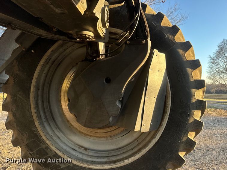 image for item NF9422 2012 Rogator RG1100 sprayer