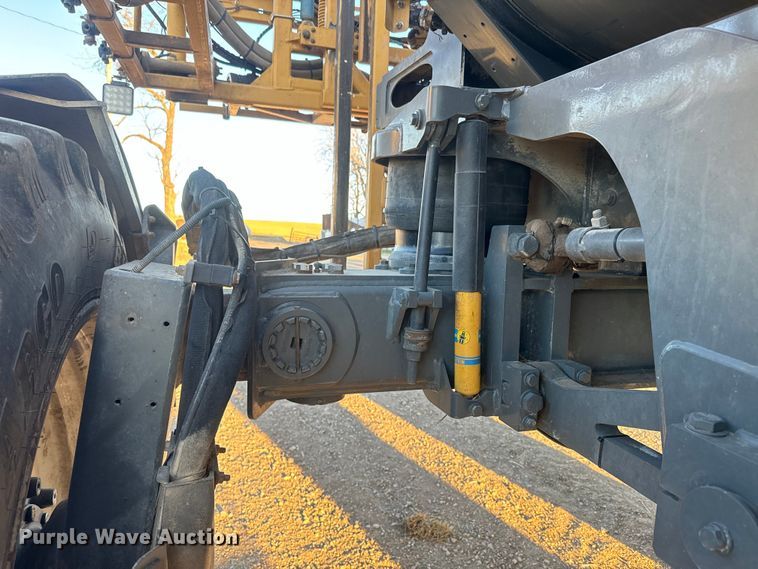 image for item NF9422 2012 Rogator RG1100 sprayer