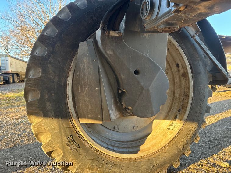 image for item NF9422 2012 Rogator RG1100 sprayer