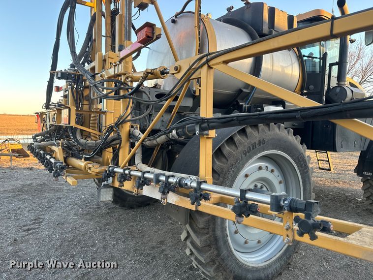 image for item NF9422 2012 Rogator RG1100 sprayer