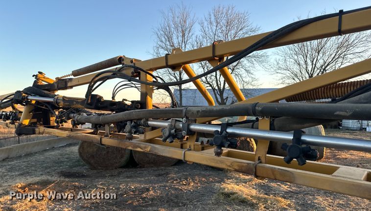 image for item NF9422 2012 Rogator RG1100 sprayer