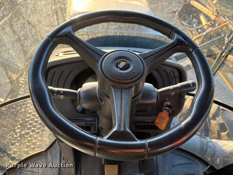 image for item NF9422 2012 Rogator RG1100 sprayer