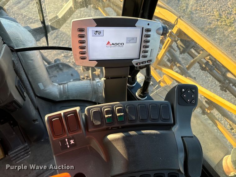 image for item NF9422 2012 Rogator RG1100 sprayer