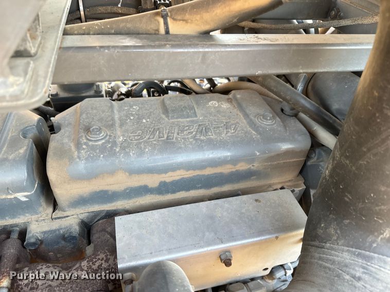 image for item NF9422 2012 Rogator RG1100 sprayer