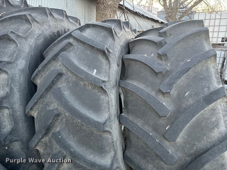 image for item NF9422 2012 Rogator RG1100 sprayer