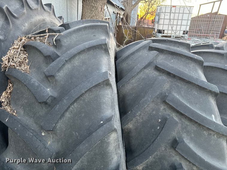 image for item NF9422 2012 Rogator RG1100 sprayer