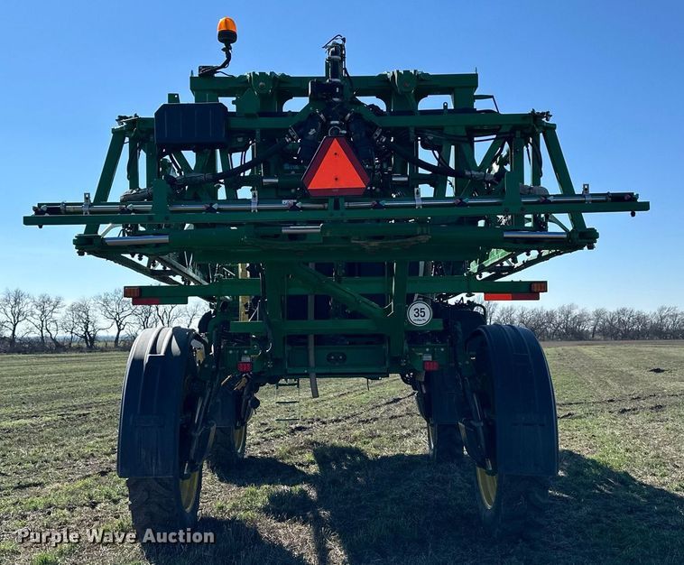 image for item NJ9349 2017 John Deere R4038 sprayer
