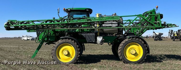 image for item NJ9349 2017 John Deere R4038 sprayer