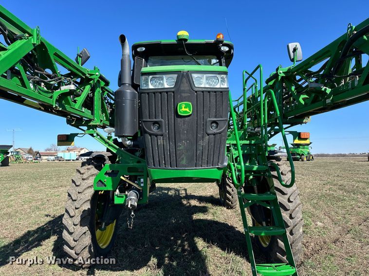 image for item NJ9349 2017 John Deere R4038 sprayer
