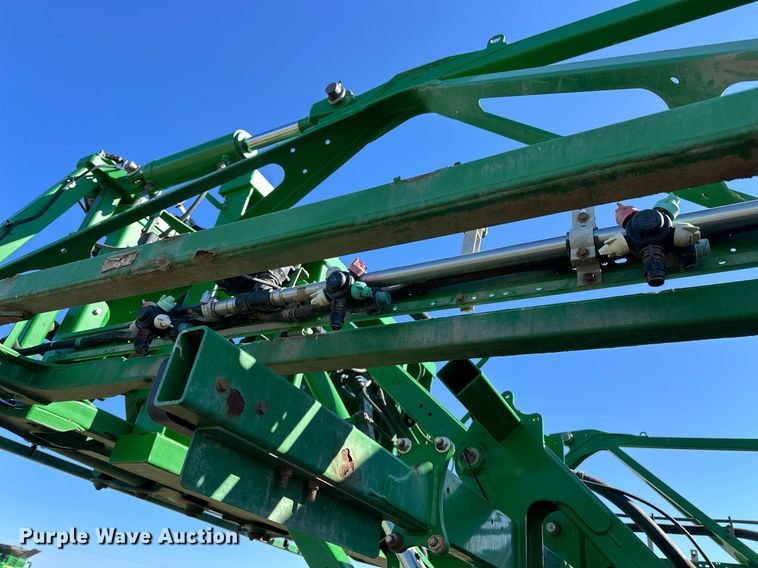 image for item NJ9349 2017 John Deere R4038 sprayer
