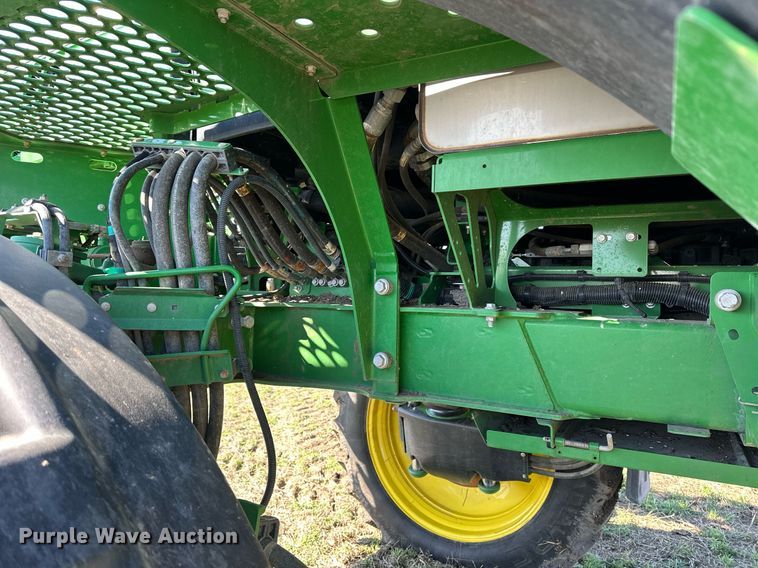 image for item NJ9349 2017 John Deere R4038 sprayer