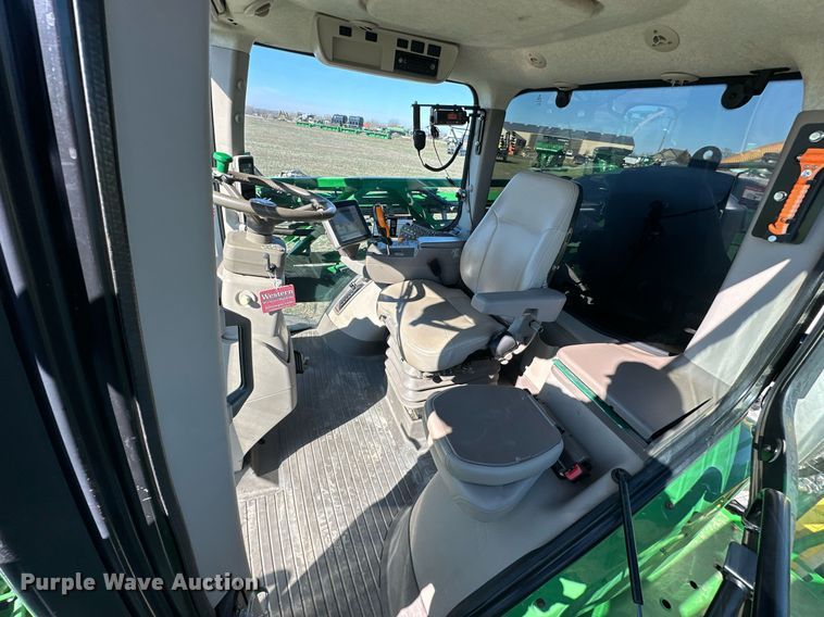 image for item NJ9349 2017 John Deere R4038 sprayer