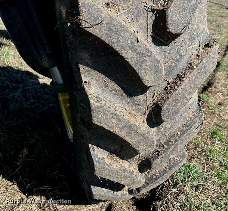 image for item NJ9349 2017 John Deere R4038 sprayer