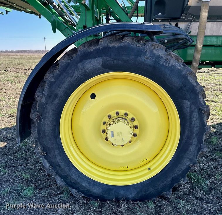 image for item NJ9349 2017 John Deere R4038 sprayer