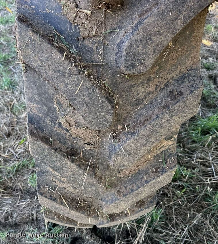 image for item NJ9349 2017 John Deere R4038 sprayer