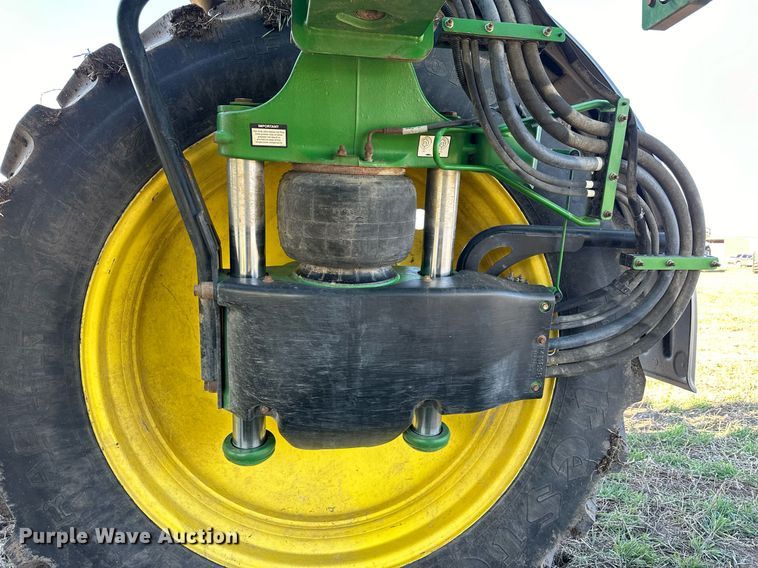 image for item NJ9349 2017 John Deere R4038 sprayer