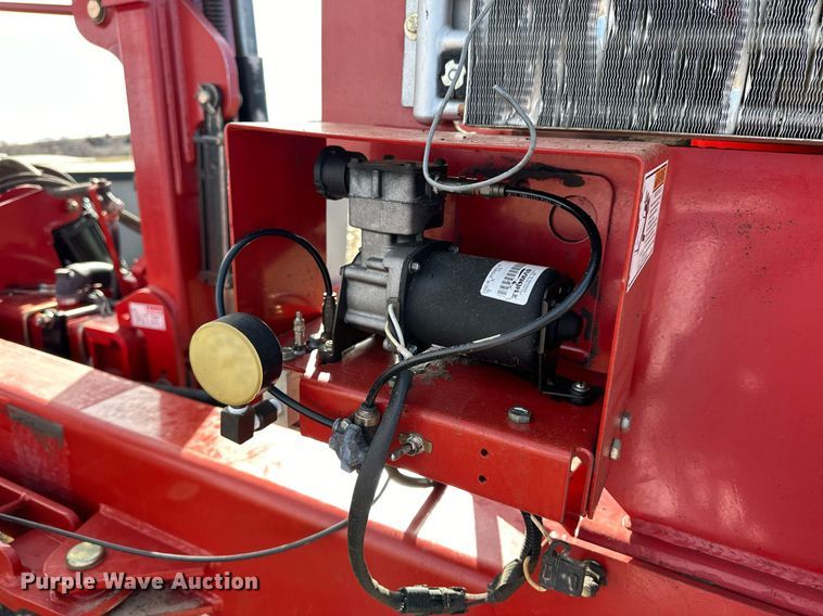 image for item NJ9351 Case IH Early Riser 1250 planter